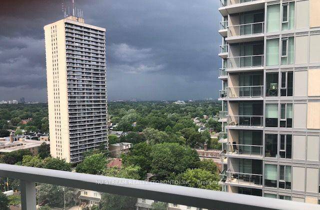 Bright And Well Maintain Unit Whitehaus Condominium At Yonge amp ; Eglinton, Unit 435 sf With 1 Bedroom And 1 Bathroom, Functional Floor Plan And Including Quartz Countertops, Easily Accessible ...