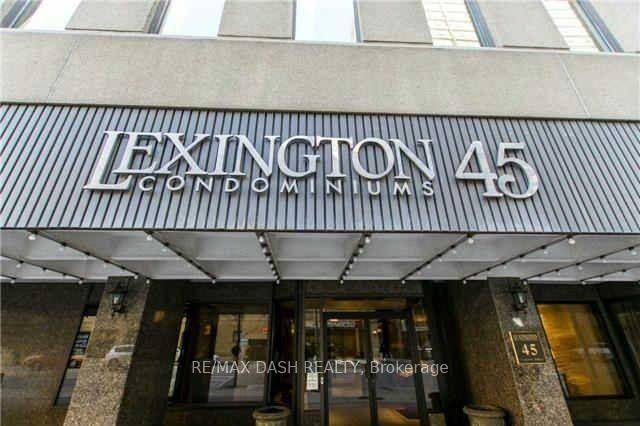 Bright Corner 2 Bdrm, 2 Solarium, 1250 Sq Ft W Split Bedrm Layout At Lexington.