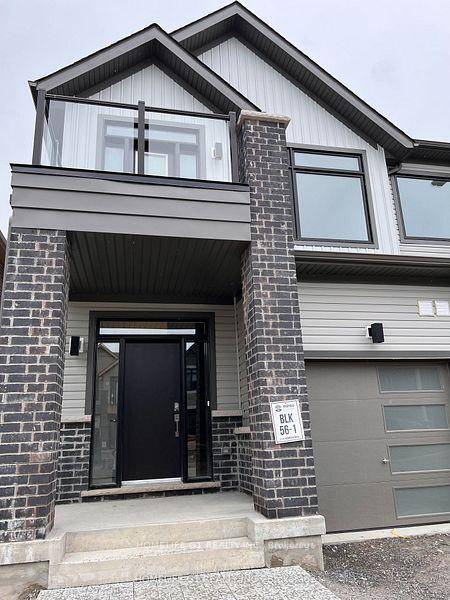 Welcome to this beautifully maintained end unit townhouse in a prime North Oshawa location !