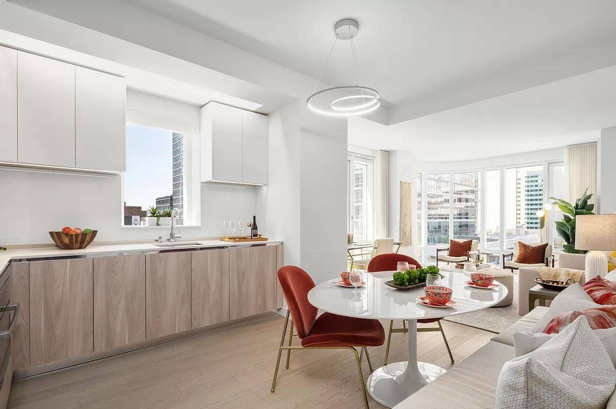 The Oskar stands as one of the most prestigious luxury rental properties in Midtown West, showcasing spacious units within a stunning building envisioned by the renowned New York City architectural ...
