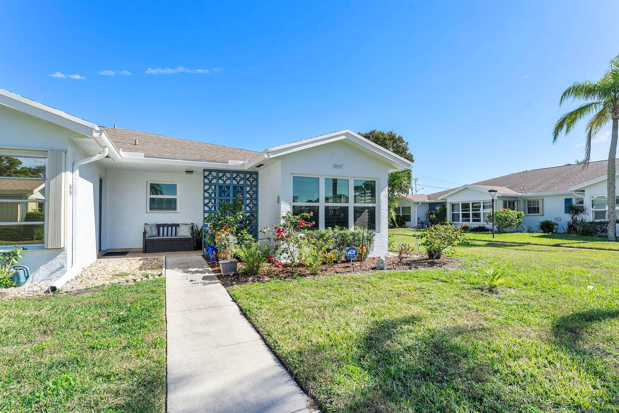 Discover this beautifully renovated 2 bedroom, 2 bathroom villa, where modern elegance meets comfort.