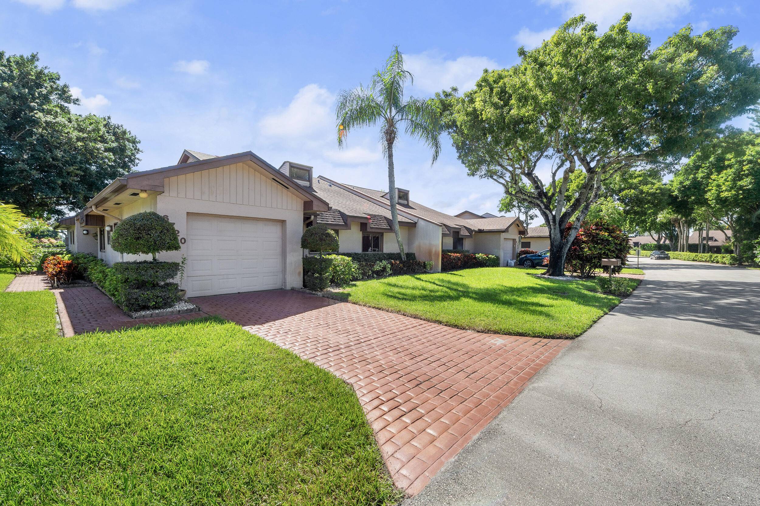 6720 Versailles Court Villa Palm Beach