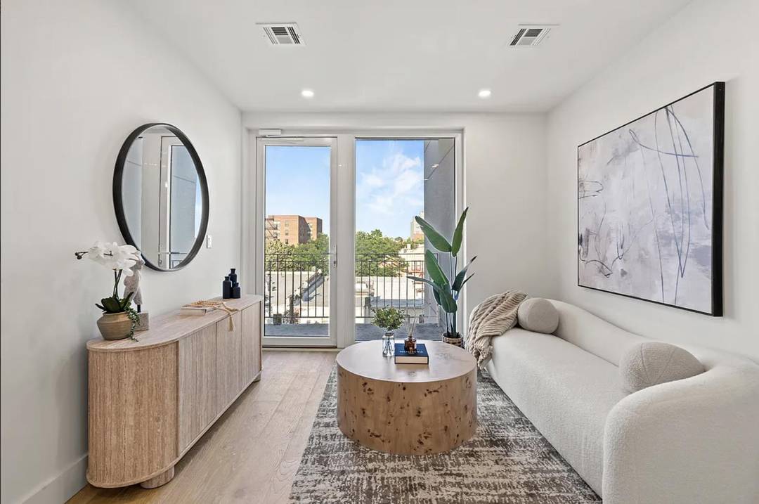 Immediate Occupancy ! ! Inquire on our unique furniture incentive for buyers !