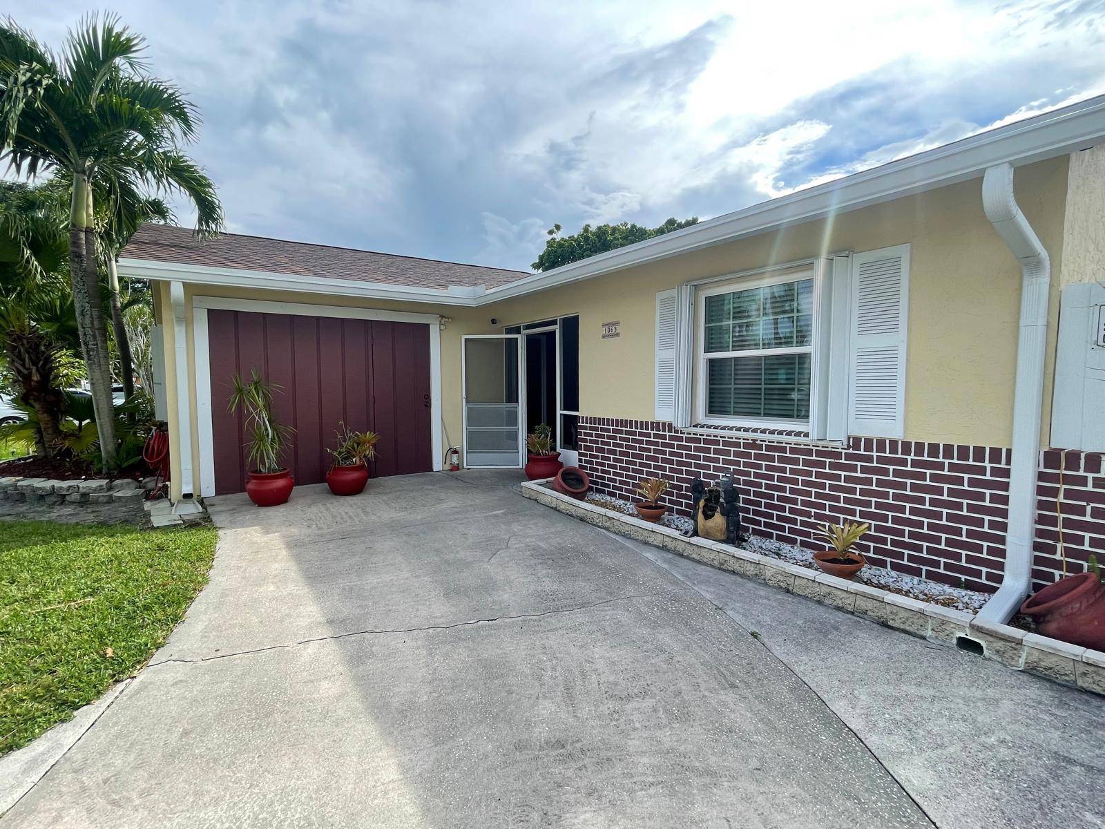 Great opportunity for a large family or investor !