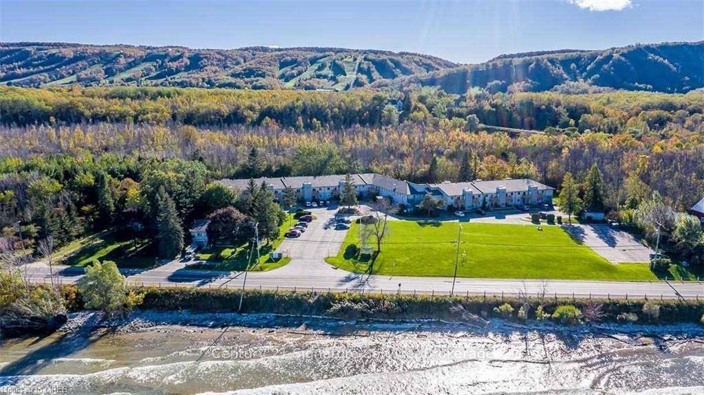 SEASONAL LEASE, COLLINGWOOD !