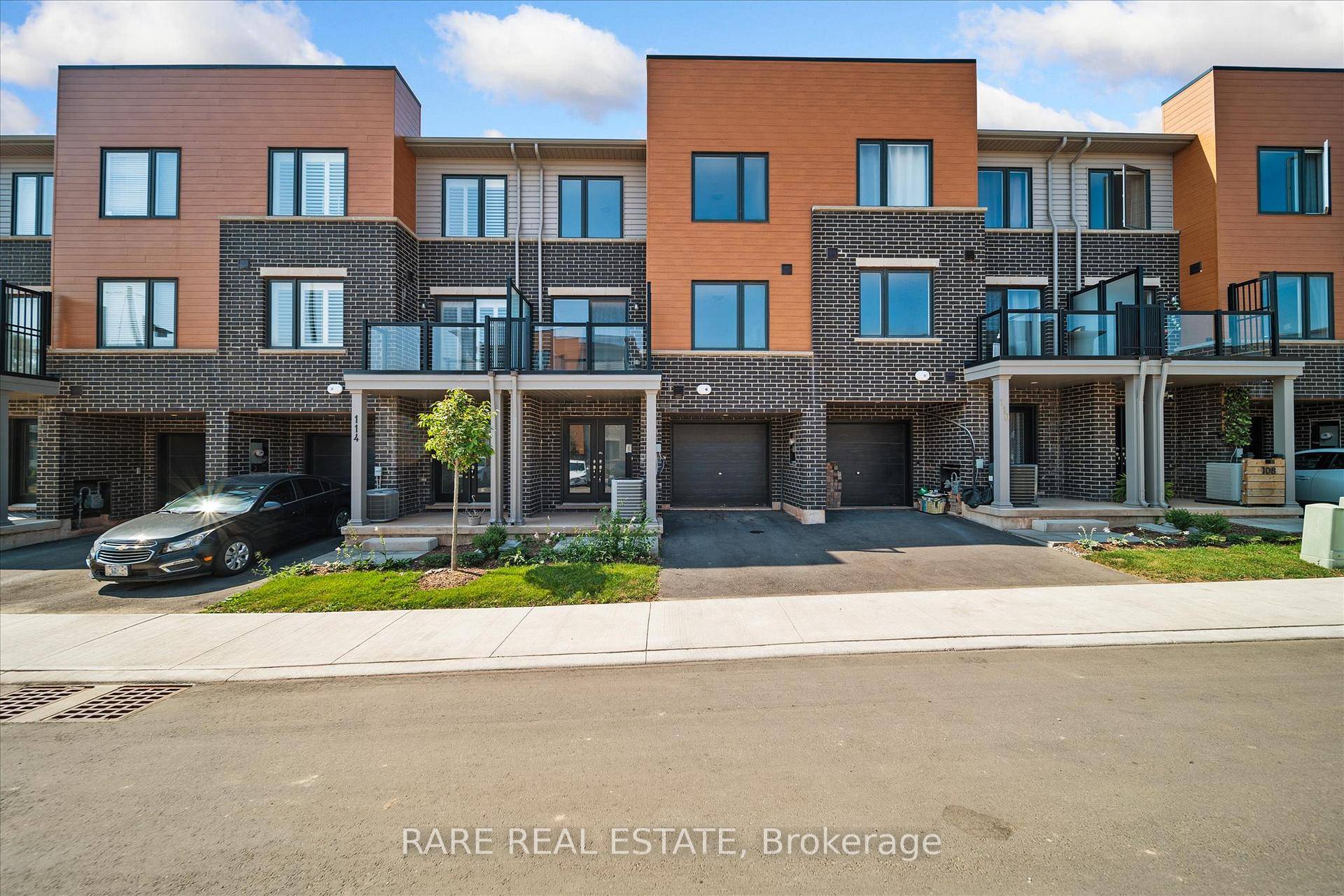 This newly built townhome in McQuesten, Hamilton offers a modern and comfortable living space with 2 spacious bedrooms and 2 bathrooms.