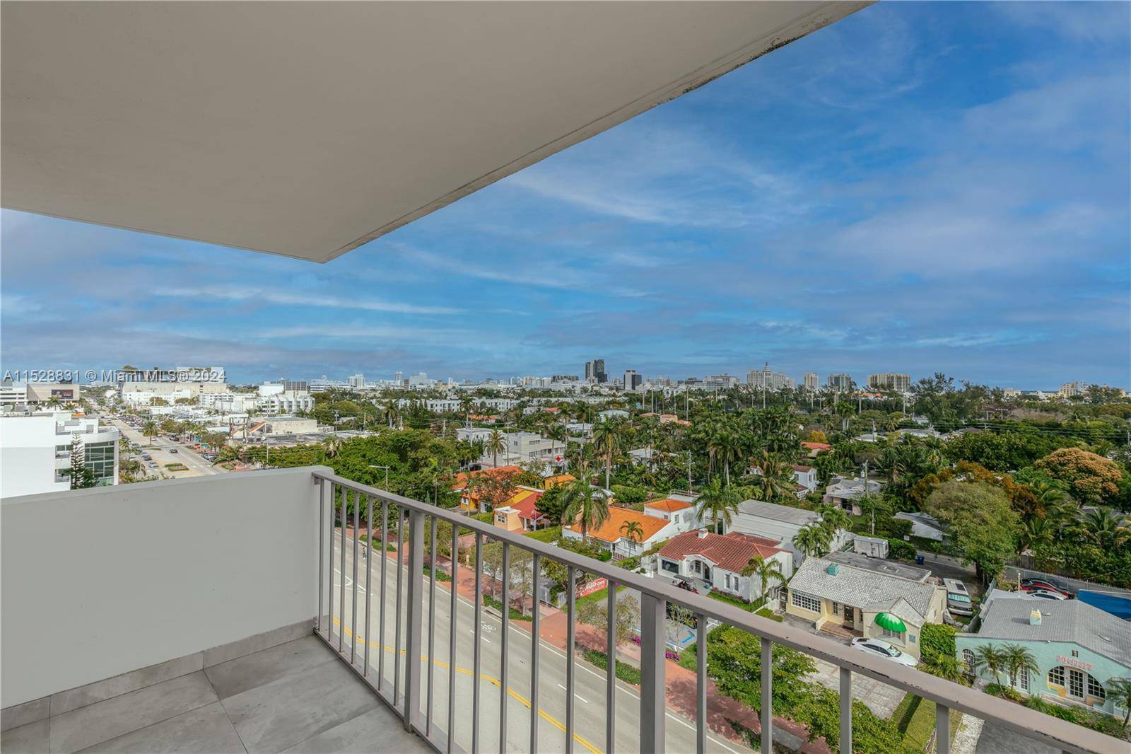 Spacious Corner Apartment in the Heart of South Beach This 2 bed 1.