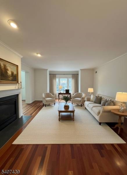 Charming and spacious duplex rental in the heart of New Providence set on 0.