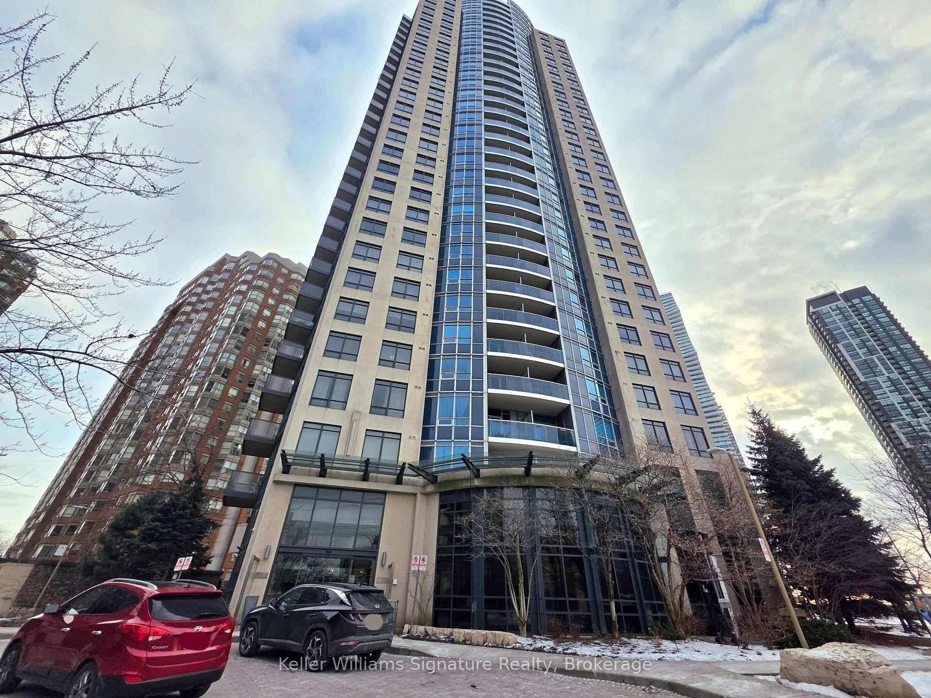 Spacious 1 bedroom plus den that can be used as a second bedroom !