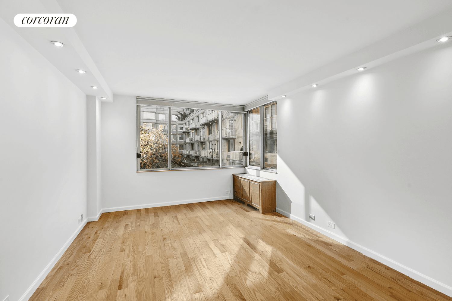Residence 3HH is a luminous one bedroom corner apartment that offers views of the tranquil residents courtyard and features a private balcony accessible from the bedroom.