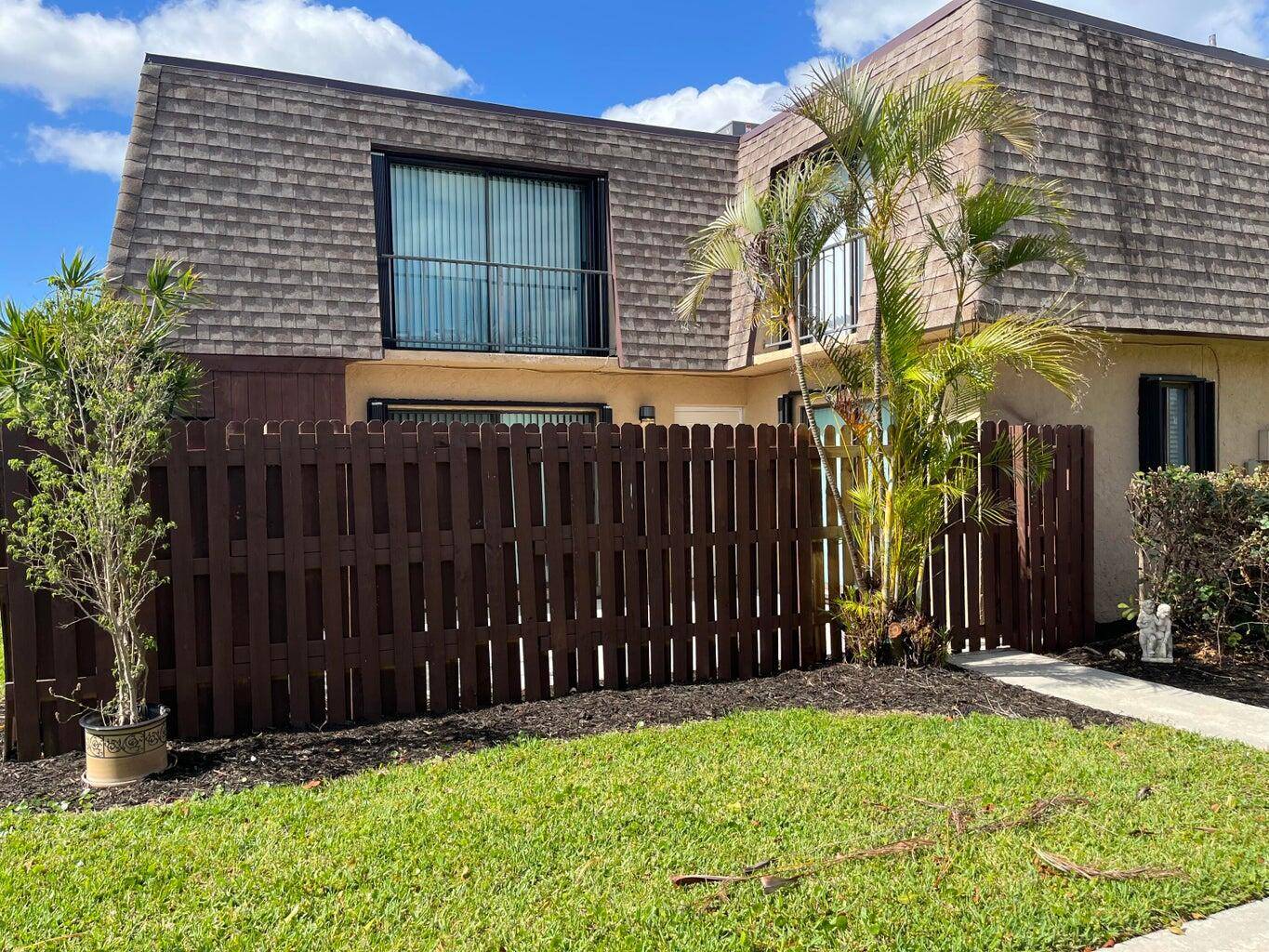 Beautiful updated townhome.