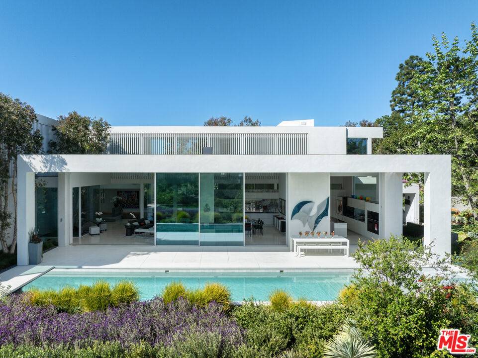 12251   Castlegate Dr 4BR Brentwood La