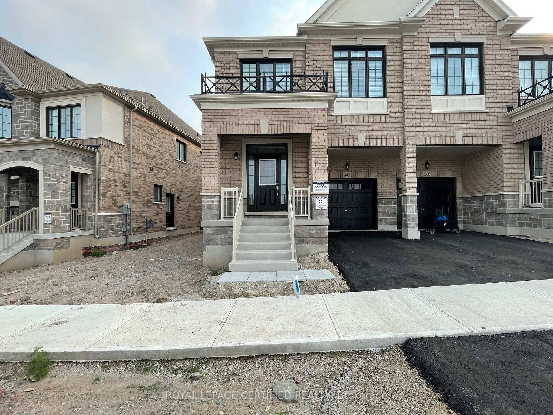 Brand New 4 Bedroom 2. 5 Baths 2 Storey Semi Detach.