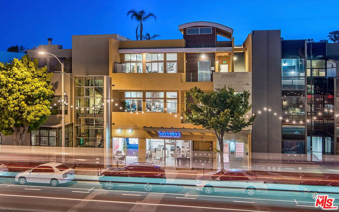 2216   Main St 9BR Santa Monica La