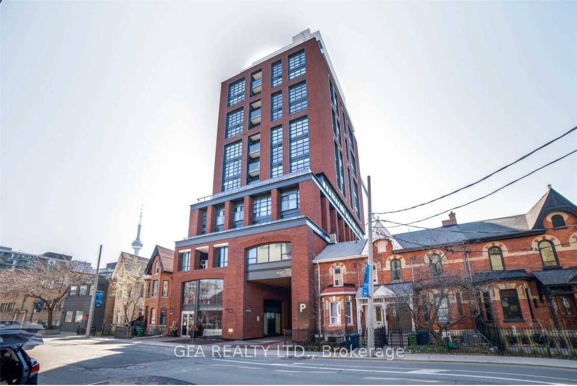 Experience modern city living at its finest in this stunning 2 bedroom, 2 bath corner suite at the coveted Kingly Condos.