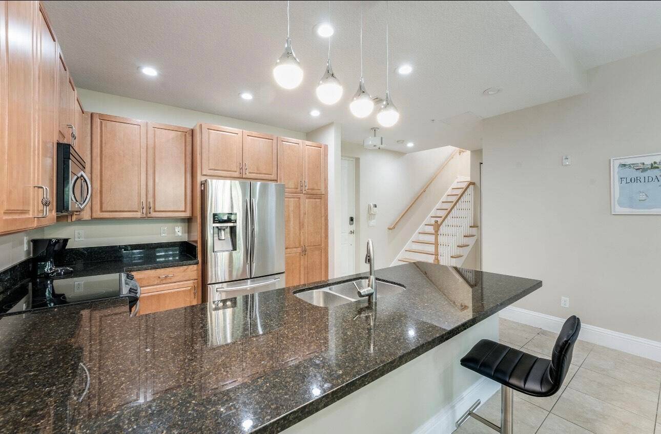 Beautiful Penthouse in Latitude Delray Seasonal and Annual rental.