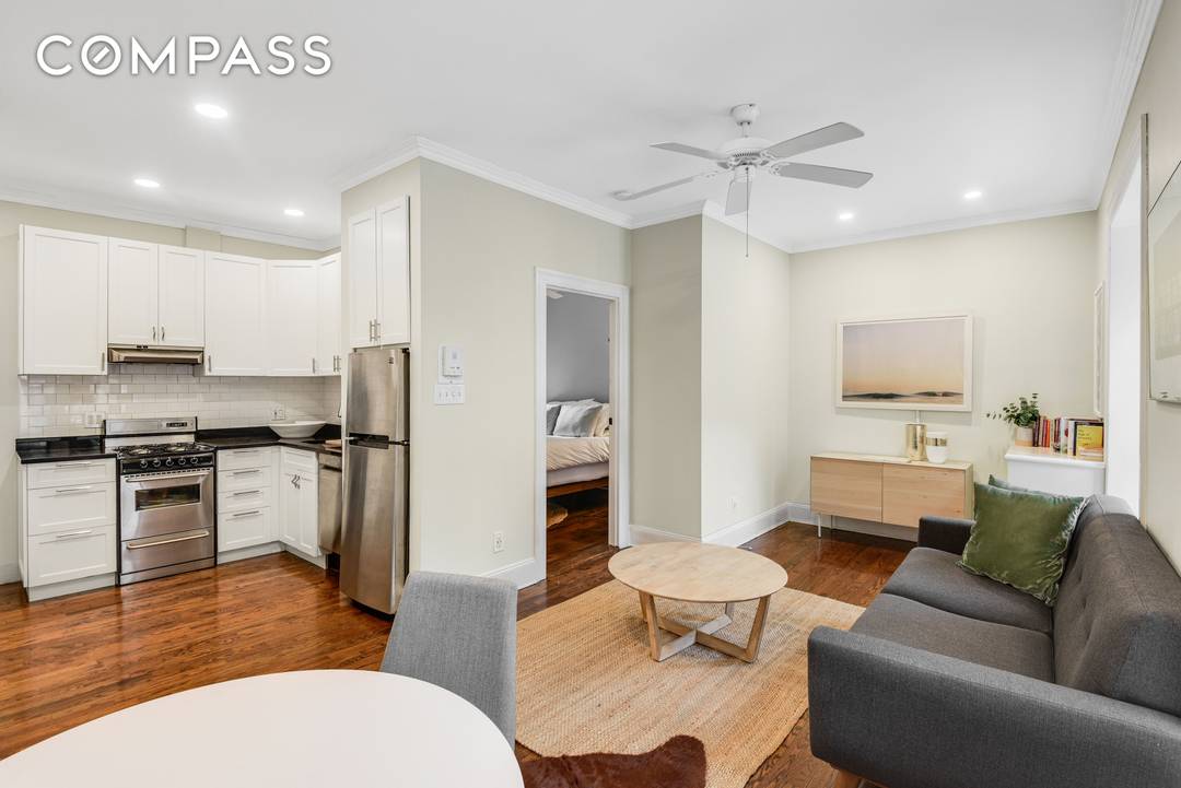 Sun filled and thoughtfully renovated 1 bedroom in the heart of Park Slope !