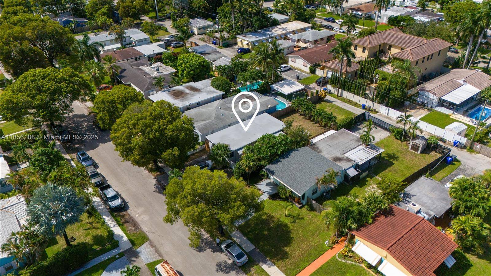 Airbnb Friendly Income Producer East of US 1, Minutes to the Beach amp ; Hard Rock !