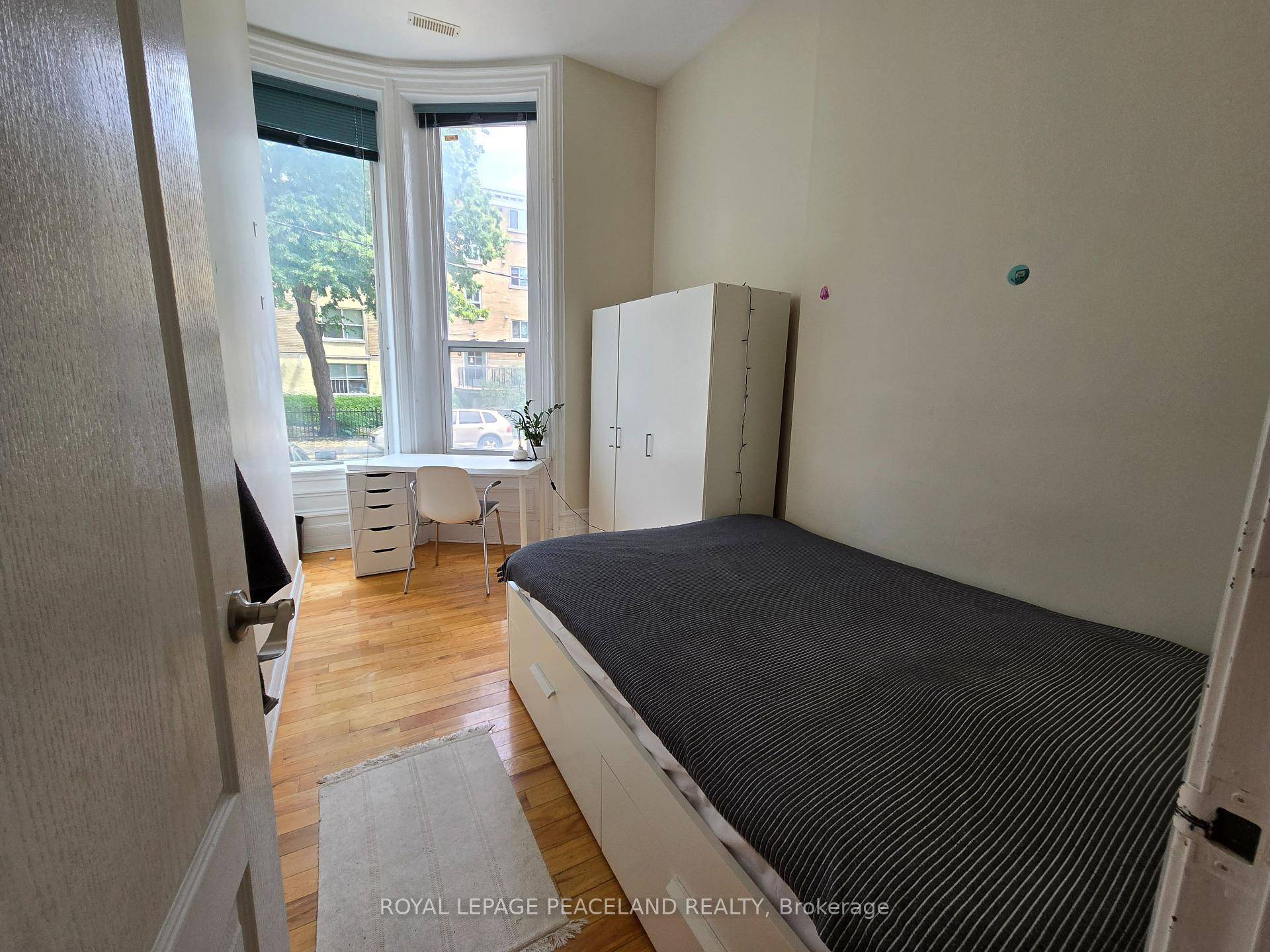 19th Century Mansion Built For The Late Thomas Allison Has Been Renovated To Beautiful Suites Available Sept1.