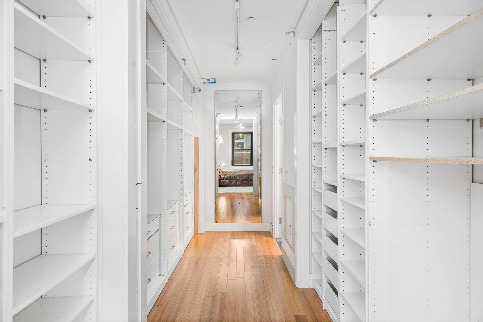 Convertible 3 BEDROOM legally defined as 2 bedrooms, 2 BATHROOM LOFT !