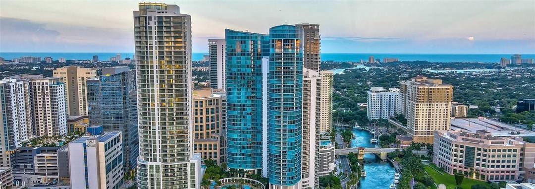 Exceptional views of downtown Fort Lauderdale from this beautiful 19th floor condo featuring floor to ceiling windows, porcelain flooring in the main living area, Nolte European cabinetry and a Jenn ...