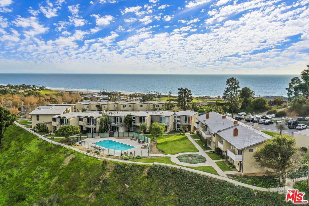 6216   Tapia Dr 3BR Malibu La