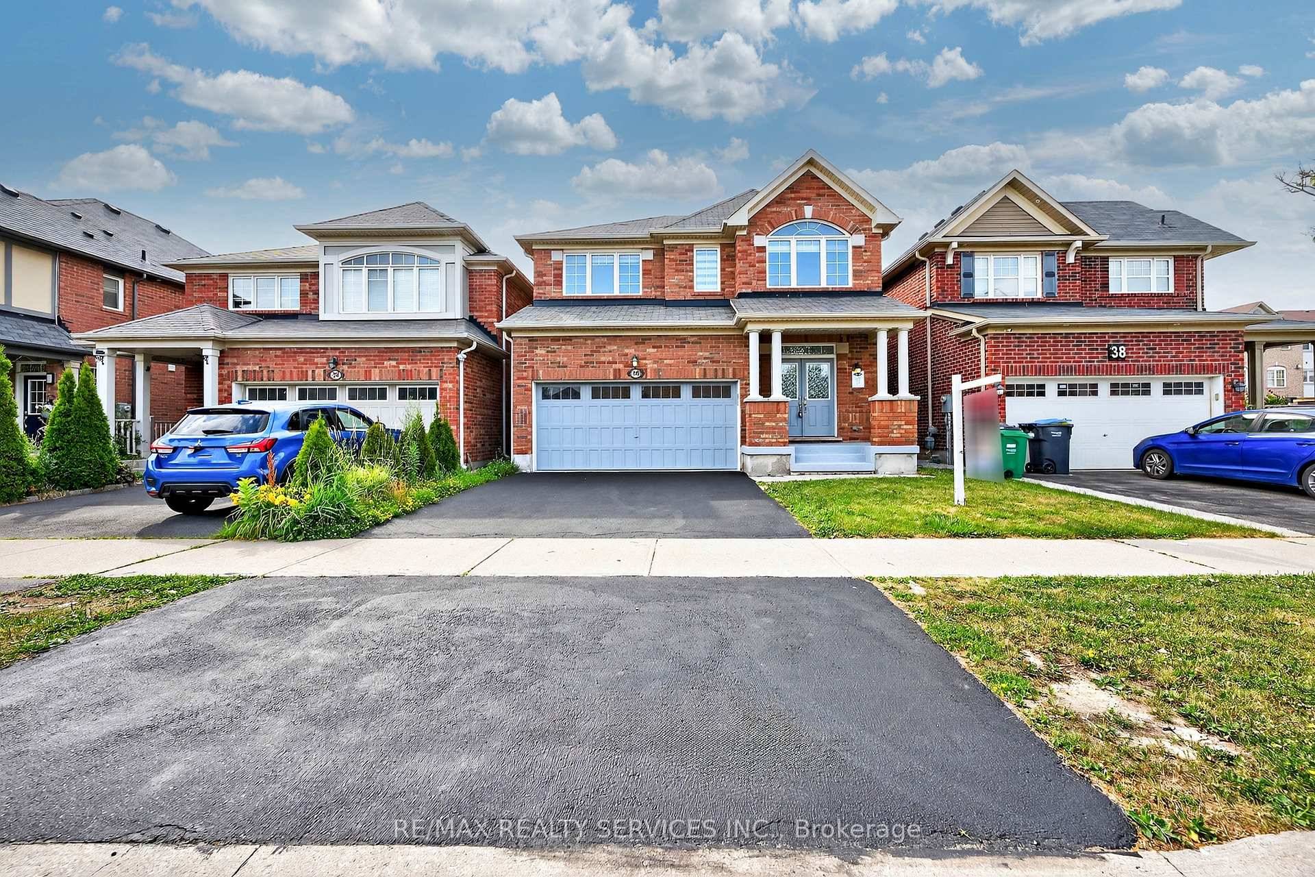 Absolutely beautiful and well maintained home in a highly desirable neighbourhood.