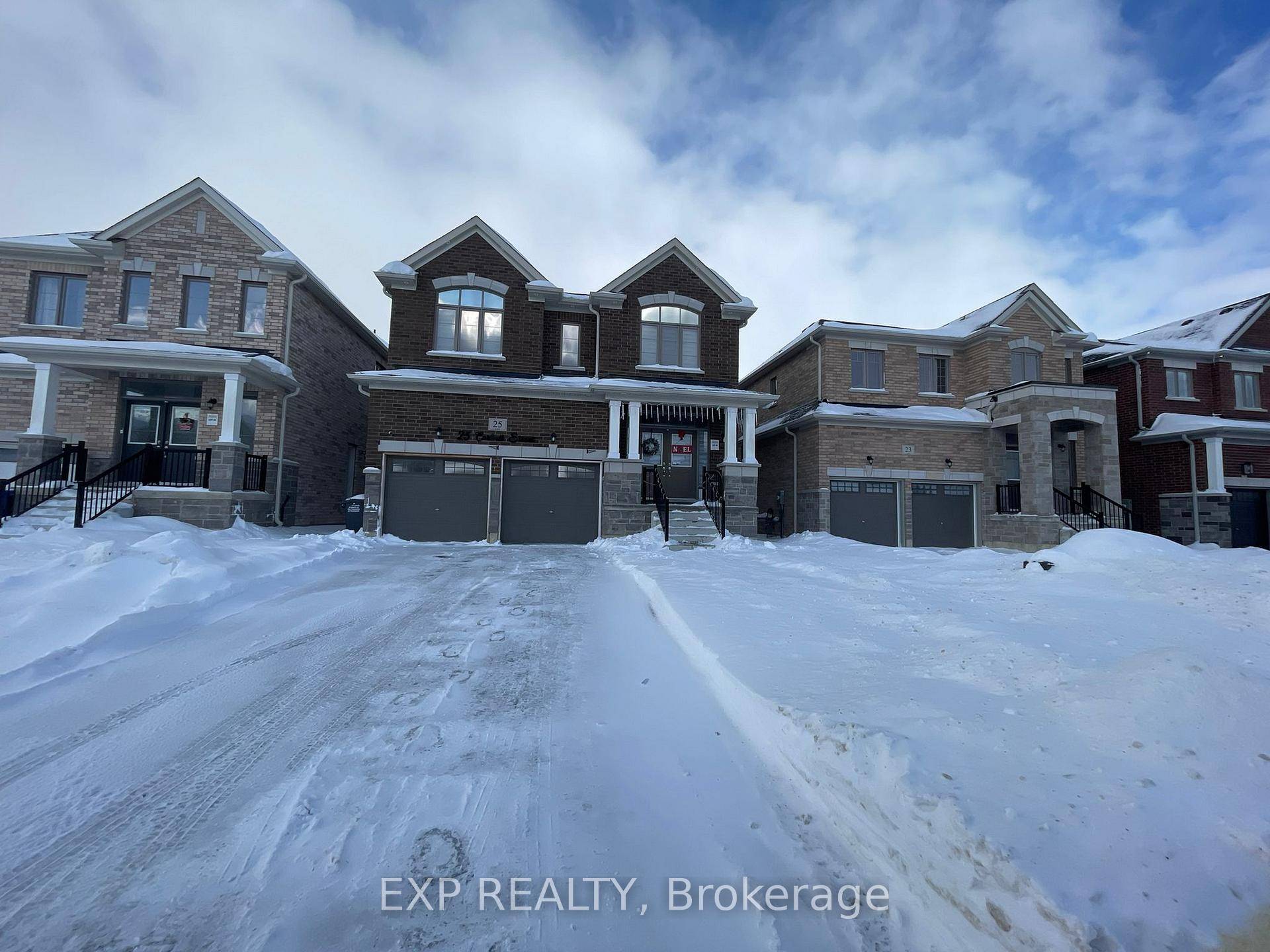 Discover the ideal starter family home in one of Southgates most sought after neighbourhoods !