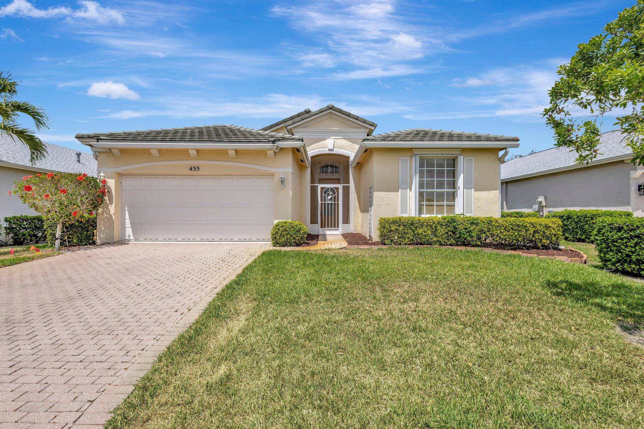 Welcome to this charming 2 bedroom plus den, 2 bathroom home in the beautiful Lake Forest community.
