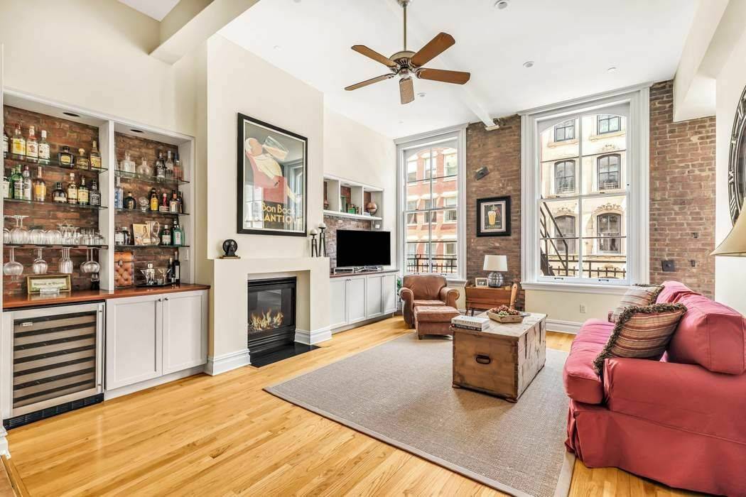 HUGE CONVERTIBLE 2 BEDROOM 2 BATHROOM Tribeca Condo Loft.