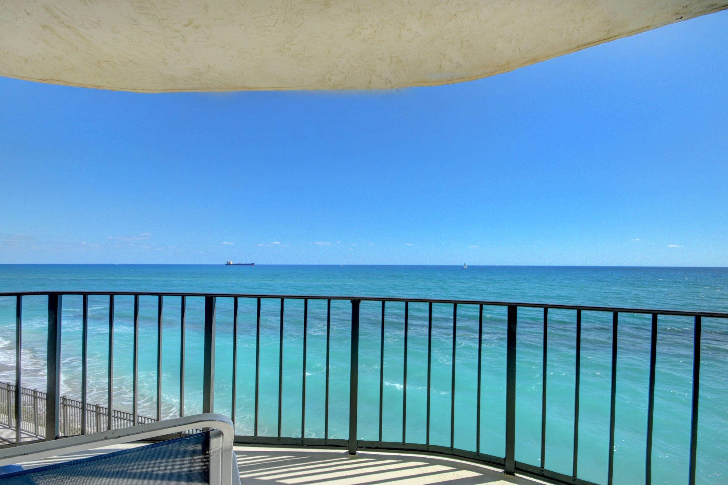 Ocean Views are everywhere, from your Living Room, Dinning Room and both Bedrooms !