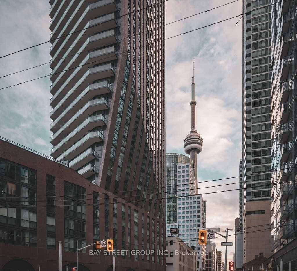 Beautiful, Bright And Spacious South East Corner Suite At King amp ; John 2 Bedrooms Plus Den 688 Sqft, 9 Ft Ceilings Flr To Ceiling Windows Modern Kitchen With Top ...