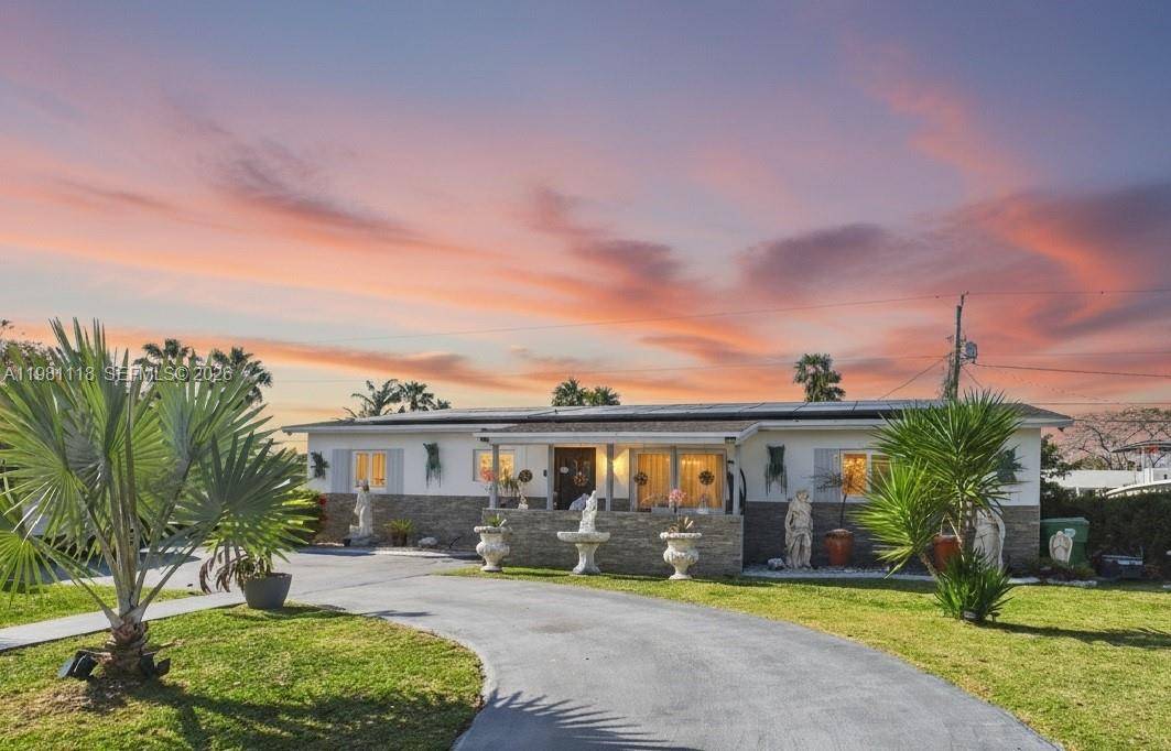 Are you looking for your dream home in the heart of Cutler Bay.