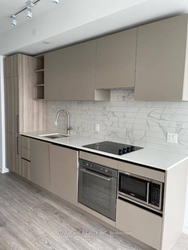 Beautiful One Plus Den Condo In A Prime Location In The Entertainment District Amid City's Finest Restaurants And Theatres.