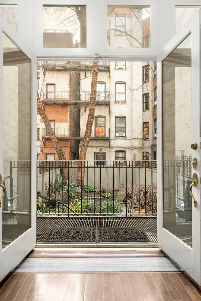 Located on a beautiful tree lined stretch in the heart of Carnegie Hill, 164 East 91st Street is a refined, light filled townhouse offering approximately 5, 000 square feet of ...
