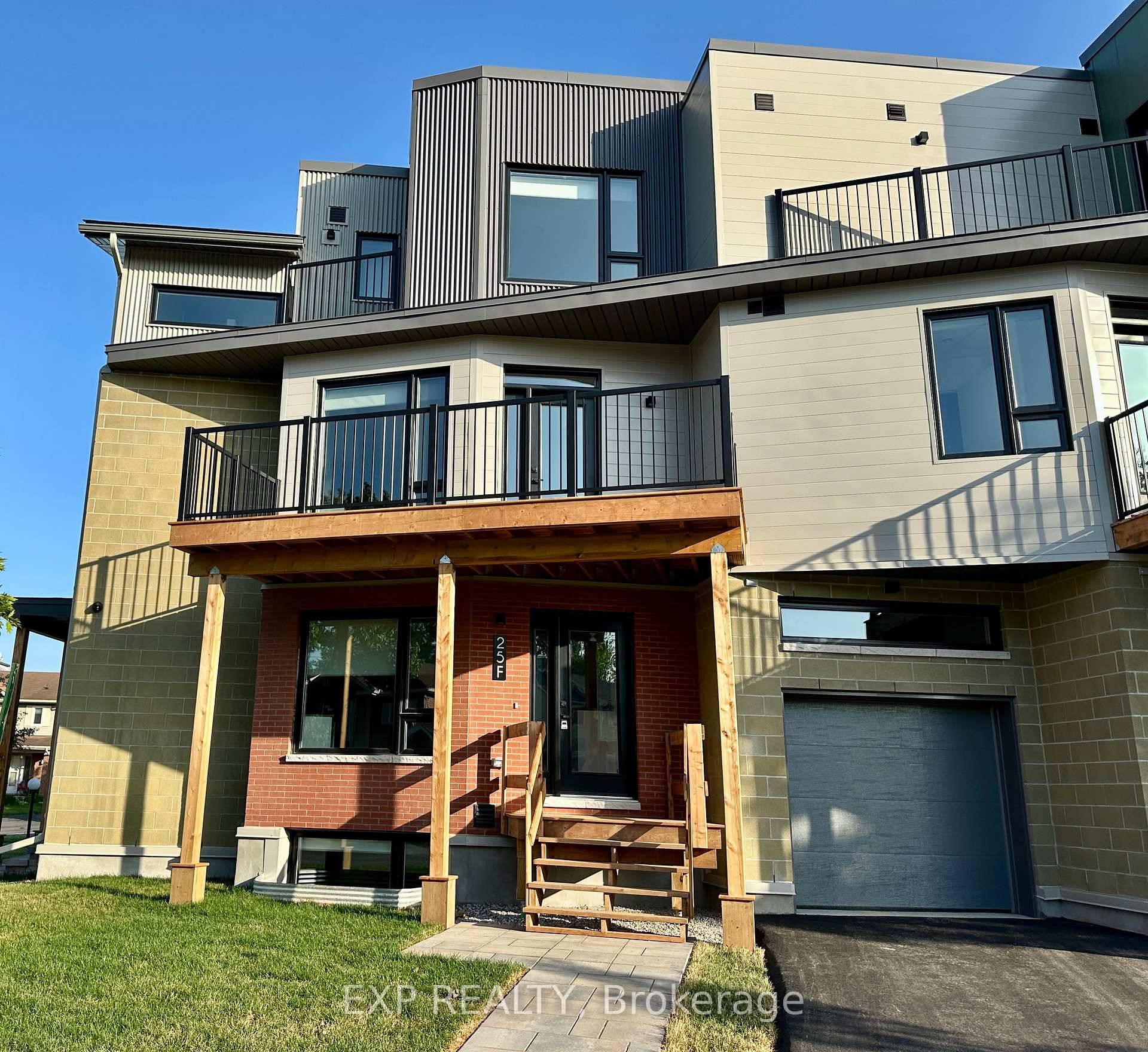 Welcome to 25 Fair Oaks located in Craig Henry close to transit, parks and amenities.