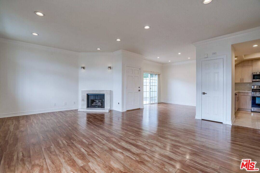 1034 S Shenandoah St 2.0 Beverlywood LA