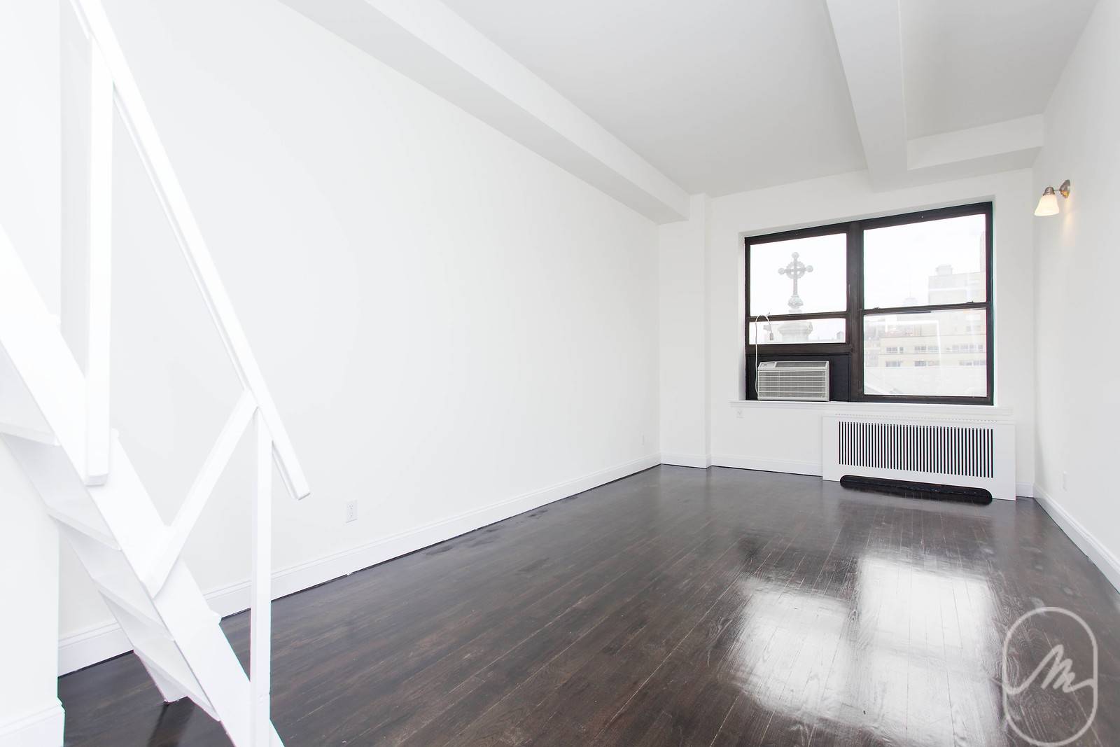 Great new Chelsea studio apartment just a couple of blocks from Union Square and right by the L, F amp ; M train.