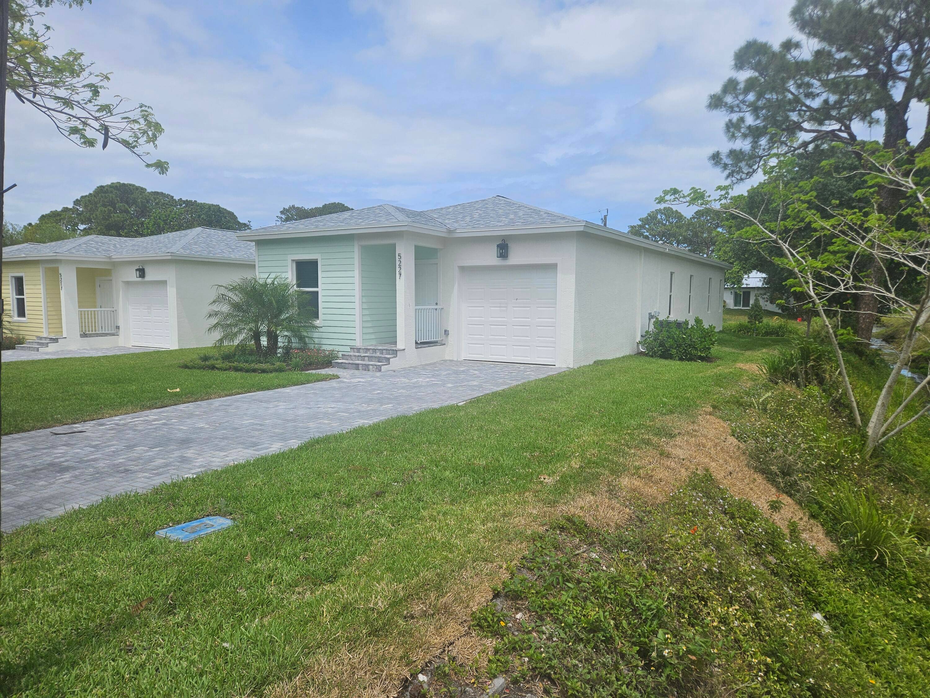New Construction ! 3 beds 2 baths.