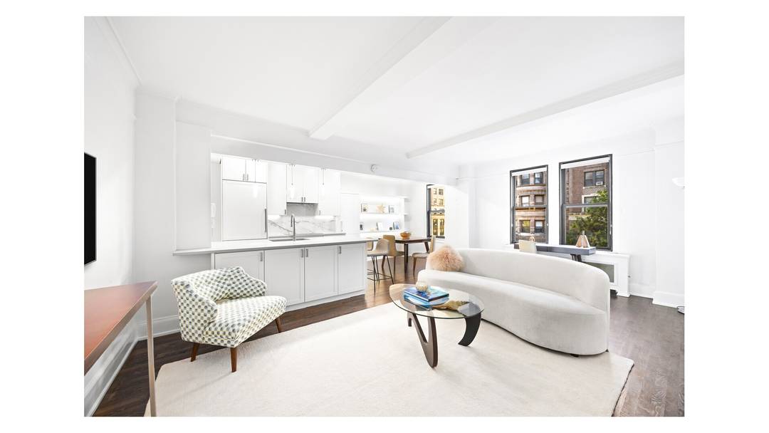 ALL OPEN HOUSES BY APPOINTMENT ONLY VIEW VIDEO FOR MORE INFORMATION This mint co op has a gracious entry foyer that leads to the sunny living room and a dining ...