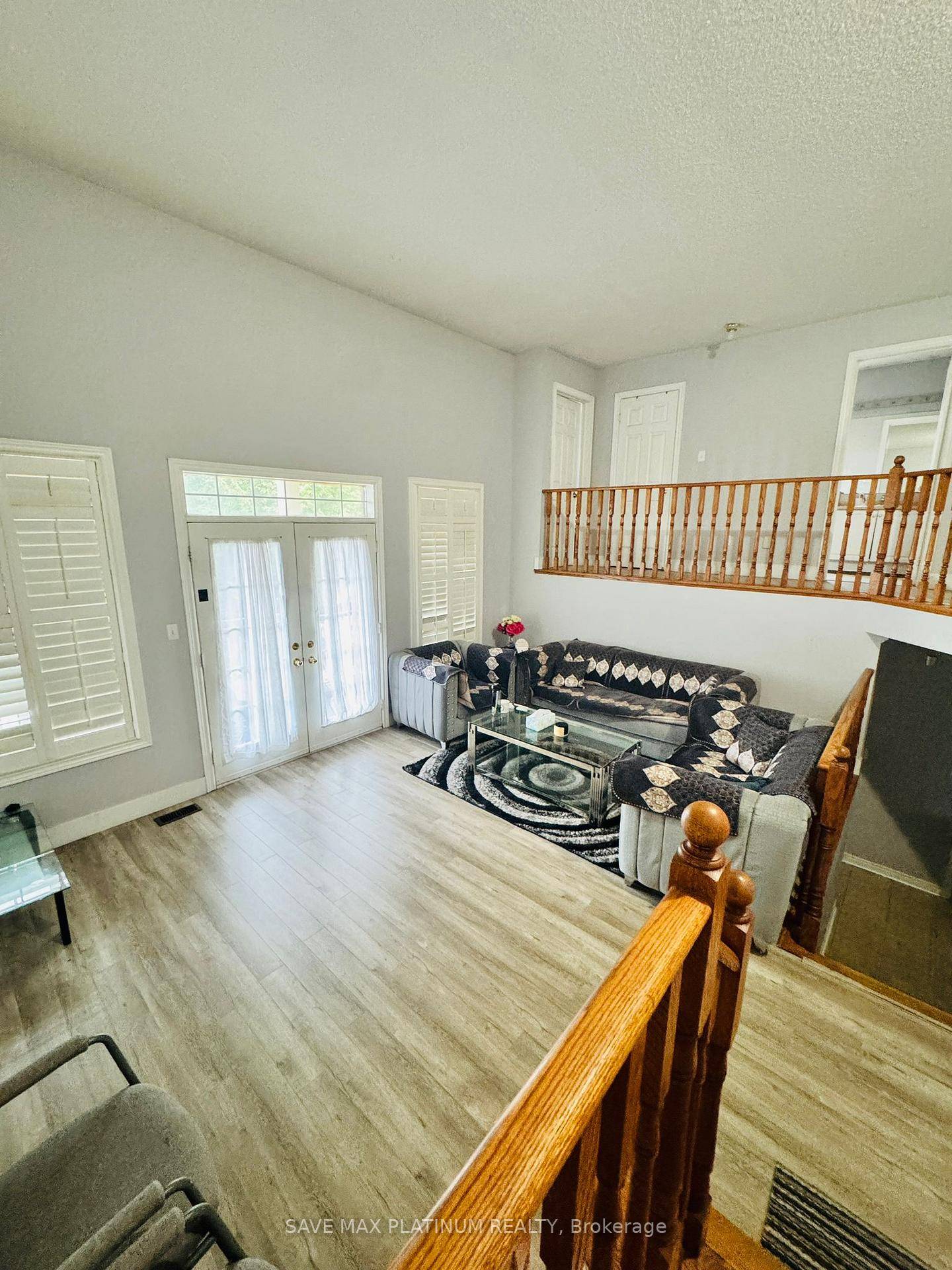 4 Bedroom and 3 Washroom Upper Portion Only Very Clean Spotless, Detached Home In Pride Location.