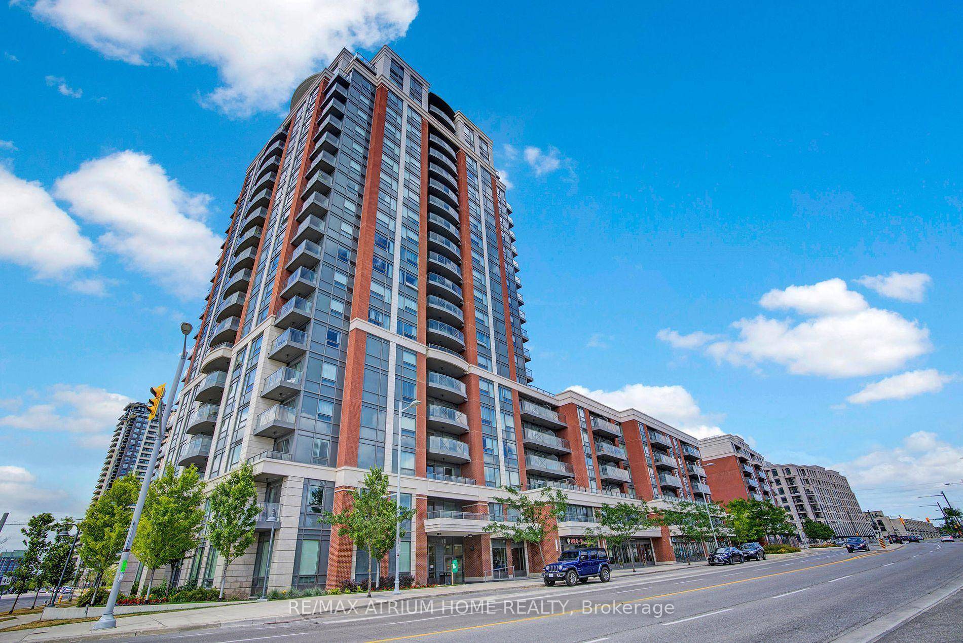 Rarely Offered Southeast Corner Unit Bathed In Sunlight And Surrounded By Beautiful Views, This 2 Bedroom Den Suite Is A True Oasis In The Heart Of The City !