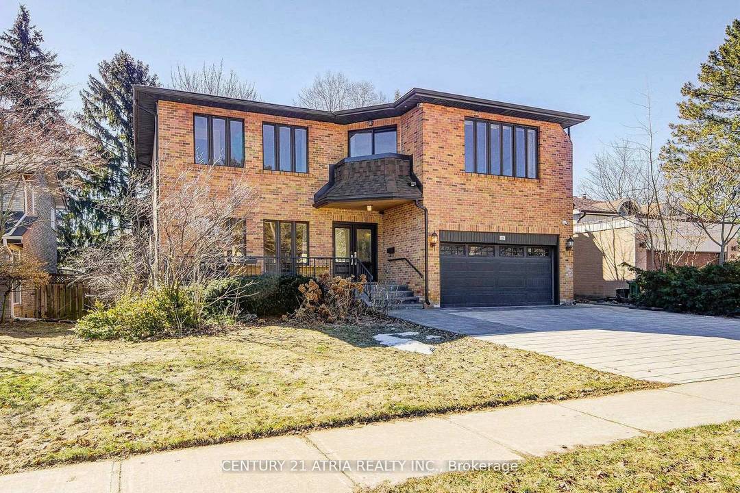 Spectacular Family Home In The Heart Of Windfields One Of Toronto's Most Prestigious Neighbourhoods, Located In The Most Sought After Denlow School District, Luxury Home Defined By Stately Style amp ...