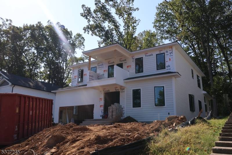 Welcome to 36 Crestview Hill Rd, Build by one of Essex County's premier builders, ICCONIC Builders.