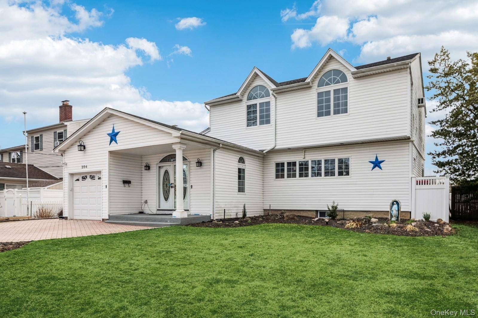 The Heart Of Massapequa Park Rare Mother Daughter Setup With Separate Entrances Welcome To 204 Broadway, A True Opportunity Featuring Two Fully Functional Units Perfect For Multi Generational Living, Or ...