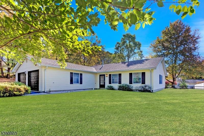 Here's your chance to make a smart move into one of Bridgewater's most loved neighborhoods, Bradley Gardens, known for its charm, sidewalk lined streets, and convenient access to Routes 202, ...
