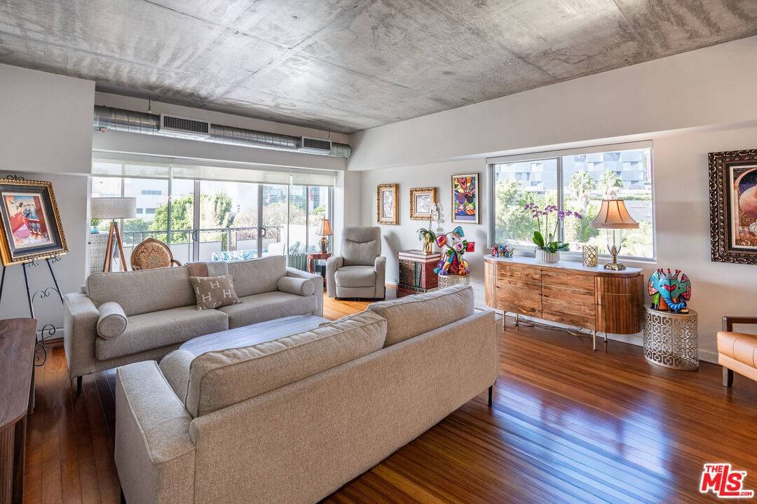 1155 N La Cienega Blvd 2BR Sunset Strip La