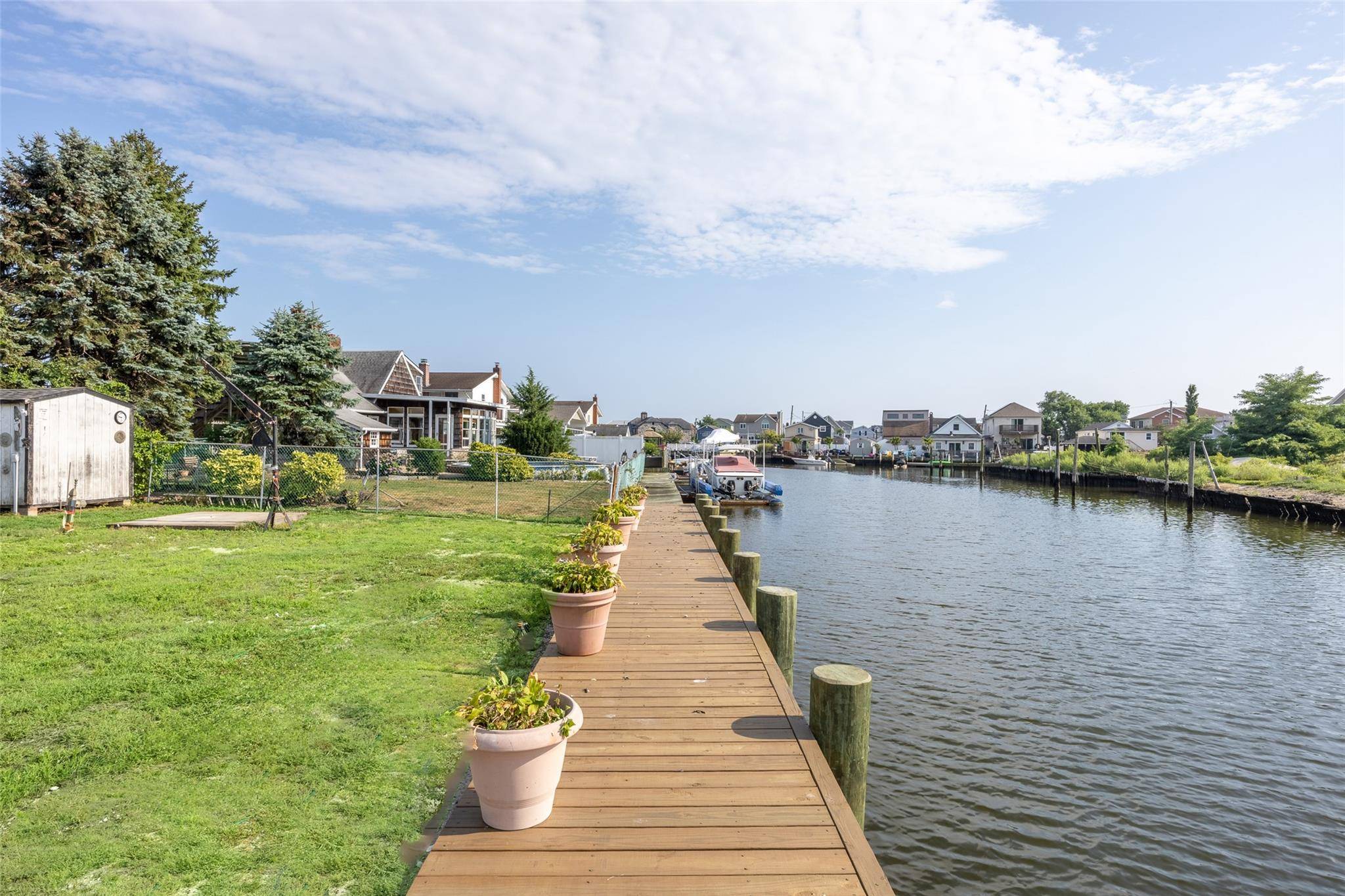 Amazing Opportunity to enjoy Waterfront Living !