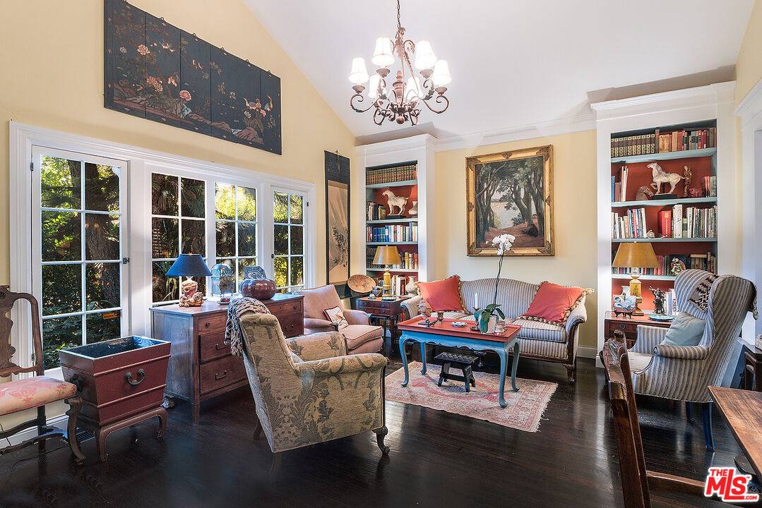 923 S SPAULDING AVE 2BR Hancock Park La
