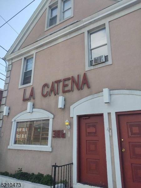 SIGNIFICANT PRICE REDUCTION Back on the Market !